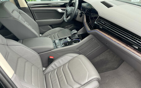 Volkswagen Touareg III, 2025 год, 7 000 000 рублей, 14 фотография