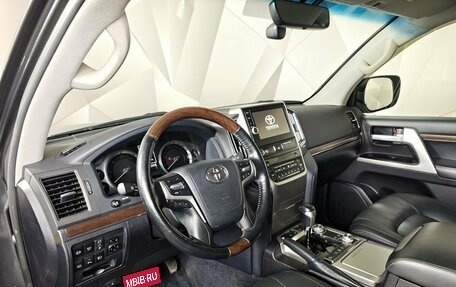 Toyota Land Cruiser 200, 2018 год, 6 200 000 рублей, 19 фотография