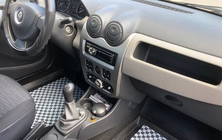 Renault Logan I, 2011 год, 835 000 рублей, 18 фотография