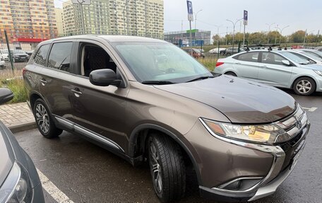 Mitsubishi Outlander III рестайлинг 3, 2017 год, 1 549 990 рублей, 6 фотография