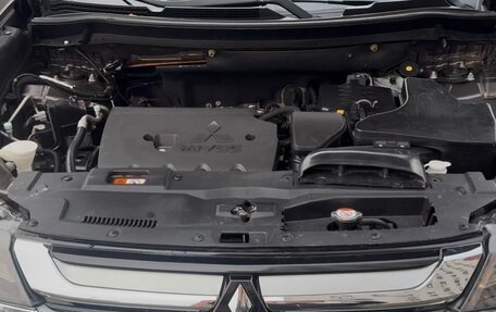 Mitsubishi Outlander III рестайлинг 3, 2017 год, 1 549 990 рублей, 27 фотография