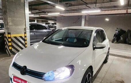 Volkswagen Golf VI, 2011 год, 1 200 000 рублей, 6 фотография