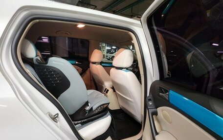 Volkswagen Golf VI, 2011 год, 1 200 000 рублей, 20 фотография