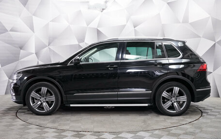 Volkswagen Tiguan II, 2018 год, 2 585 000 рублей, 2 фотография