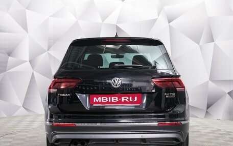 Volkswagen Tiguan II, 2018 год, 2 585 000 рублей, 4 фотография