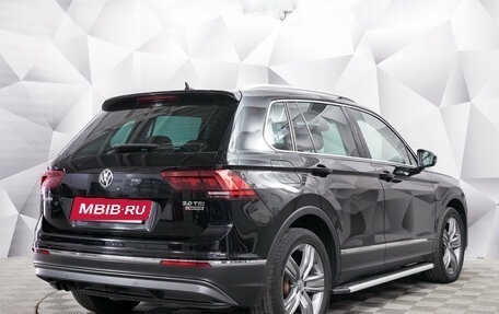 Volkswagen Tiguan II, 2018 год, 2 585 000 рублей, 5 фотография