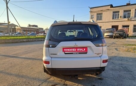Mitsubishi Outlander III рестайлинг 3, 2010 год, 1 100 000 рублей, 5 фотография