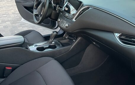 Chevrolet Malibu IX, 2019 год, 1 290 000 рублей, 10 фотография