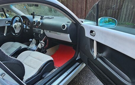 Audi TT, 2002 год, 900 000 рублей, 16 фотография