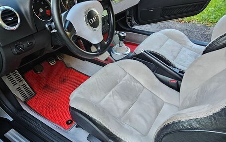 Audi TT, 2002 год, 900 000 рублей, 18 фотография