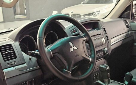 Mitsubishi Pajero IV, 2010 год, 1 750 000 рублей, 11 фотография