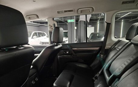 Mitsubishi Pajero IV, 2010 год, 1 750 000 рублей, 14 фотография