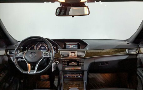 Mercedes-Benz E-Класс, 2015 год, 2 710 000 рублей, 22 фотография