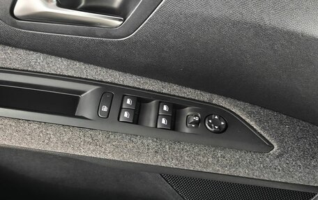 Peugeot 3008 II, 2017 год, 1 479 000 рублей, 17 фотография