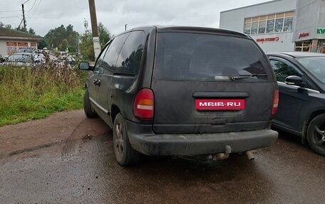Chrysler Voyager III, 1998 год, 100 000 рублей, 3 фотография