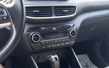 Hyundai Tucson III, 2018 год, 2 140 000 рублей, 9 фотография