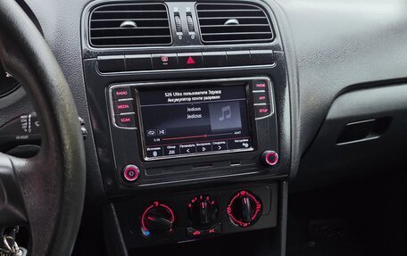 Volkswagen Polo VI (EU Market), 2016 год, 1 100 000 рублей, 18 фотография