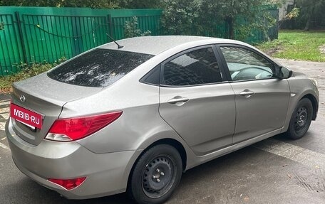 Hyundai Solaris II рестайлинг, 2015 год, 500 000 рублей, 4 фотография