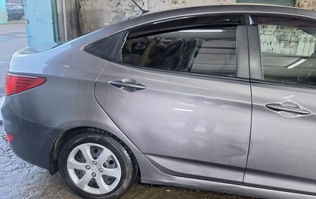 Hyundai Solaris II рестайлинг, 2014 год, 580 000 рублей, 9 фотография