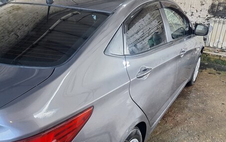 Hyundai Solaris II рестайлинг, 2014 год, 580 000 рублей, 7 фотография