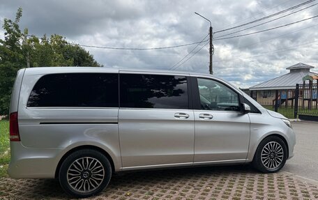 Mercedes-Benz V-Класс, 2015 год, 3 400 000 рублей, 3 фотография