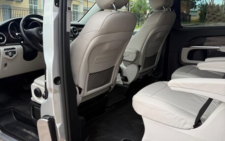 Mercedes-Benz V-Класс, 2015 год, 3 400 000 рублей, 11 фотография