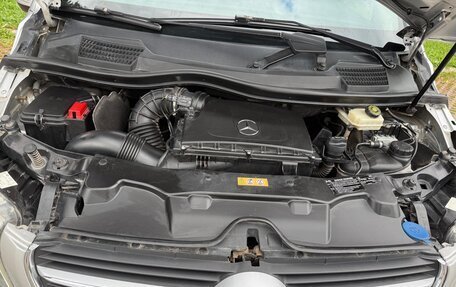 Mercedes-Benz V-Класс, 2015 год, 3 400 000 рублей, 25 фотография