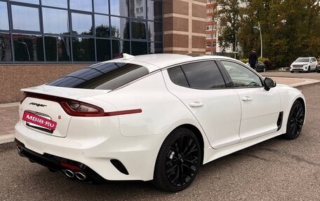 KIA Stinger I, 2018 год, 1 930 000 рублей, 5 фотография