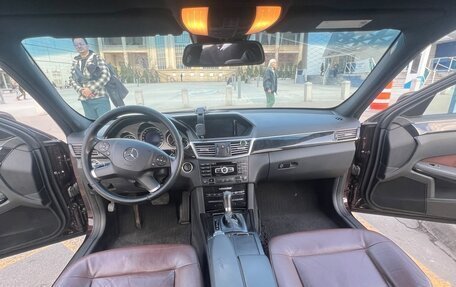 Mercedes-Benz E-Класс, 2011 год, 1 500 000 рублей, 19 фотография