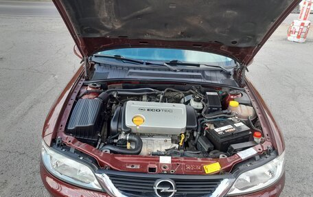 Opel Vectra B рестайлинг, 2000 год, 438 000 рублей, 32 фотография