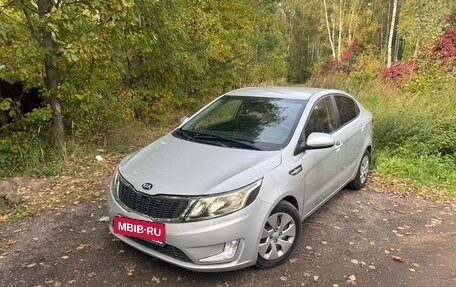 KIA Rio III рестайлинг, 2014 год, 750 000 рублей, 3 фотография
