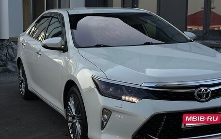 Toyota Camry, 2016 год, 1 850 000 рублей, 2 фотография