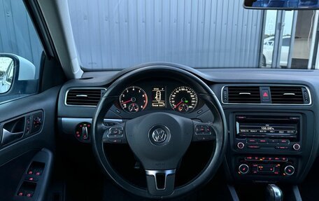 Volkswagen Jetta VI, 2012 год, 1 300 000 рублей, 12 фотография