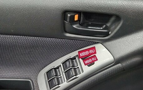 Pontiac Vibe II, 2005 год, 600 000 рублей, 16 фотография