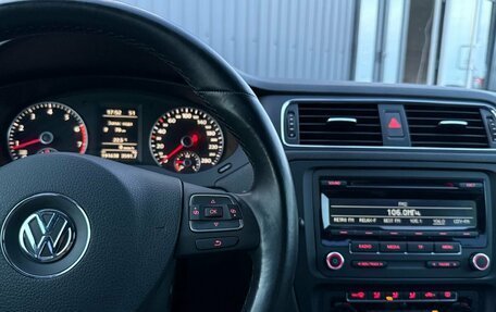 Volkswagen Jetta VI, 2012 год, 1 300 000 рублей, 16 фотография