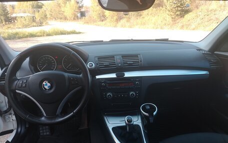 BMW 1 серия, 2008 год, 900 000 рублей, 7 фотография