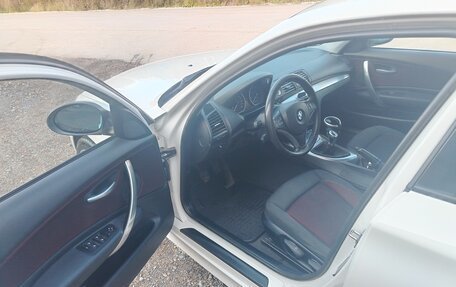 BMW 1 серия, 2008 год, 900 000 рублей, 6 фотография