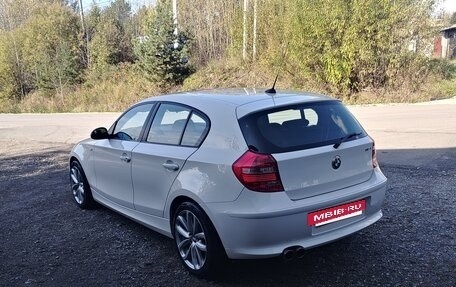 BMW 1 серия, 2008 год, 900 000 рублей, 4 фотография