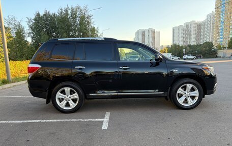 Toyota Highlander III, 2012 год, 2 450 000 рублей, 2 фотография