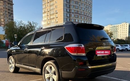 Toyota Highlander III, 2012 год, 2 450 000 рублей, 5 фотография