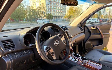 Toyota Highlander III, 2012 год, 2 450 000 рублей, 11 фотография