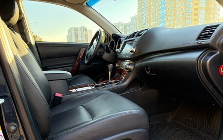 Toyota Highlander III, 2012 год, 2 450 000 рублей, 16 фотография