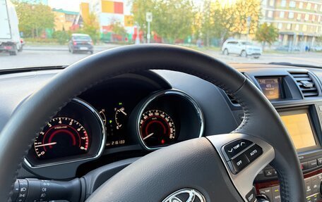 Toyota Highlander III, 2012 год, 2 450 000 рублей, 12 фотография