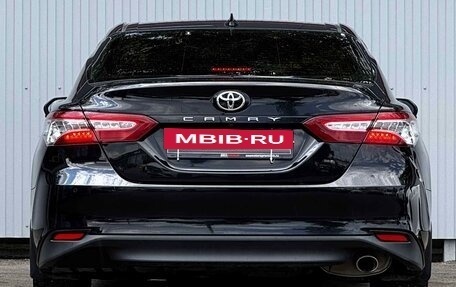 Toyota Camry, 2020 год, 2 800 000 рублей, 5 фотография