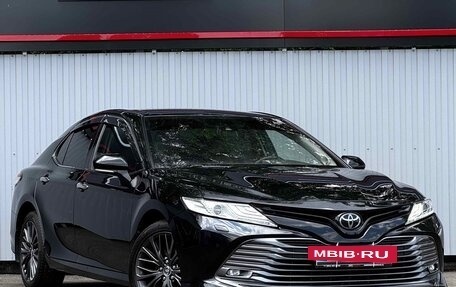 Toyota Camry, 2020 год, 2 800 000 рублей, 3 фотография