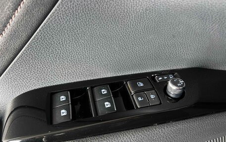 Toyota Camry, 2020 год, 2 800 000 рублей, 7 фотография