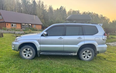Toyota Land Cruiser Prado 120 рестайлинг, 2007 год, 2 100 000 рублей, 7 фотография