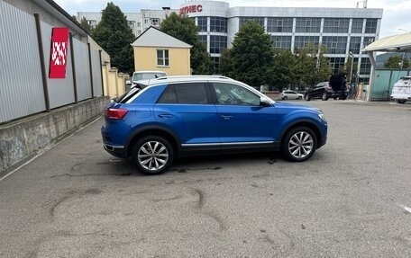 Volkswagen T-Roc I, 2021 год, 2 050 000 рублей, 33 фотография