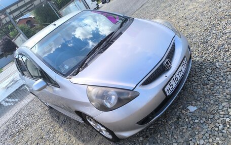 Honda Fit III, 2003 год, 295 000 рублей, 2 фотография