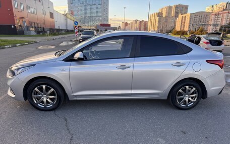 Hyundai Solaris II рестайлинг, 2017 год, 1 250 000 рублей, 2 фотография